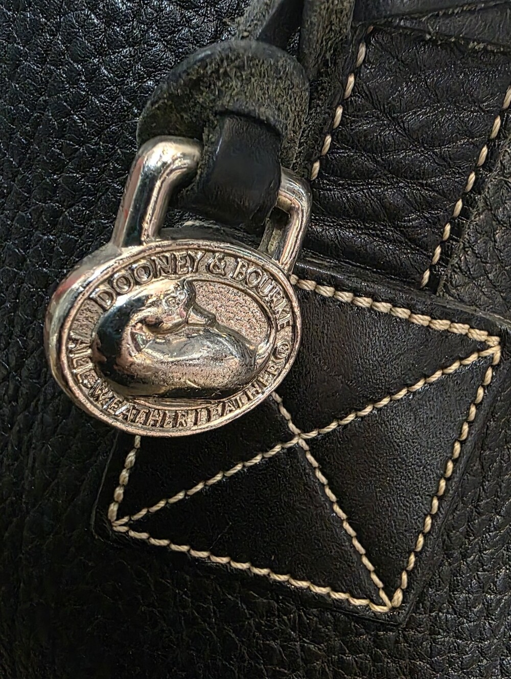 Vintage Dooney & Bourke Black Pebbled Leather Bucket Tote Bag - Picture 7 of 8